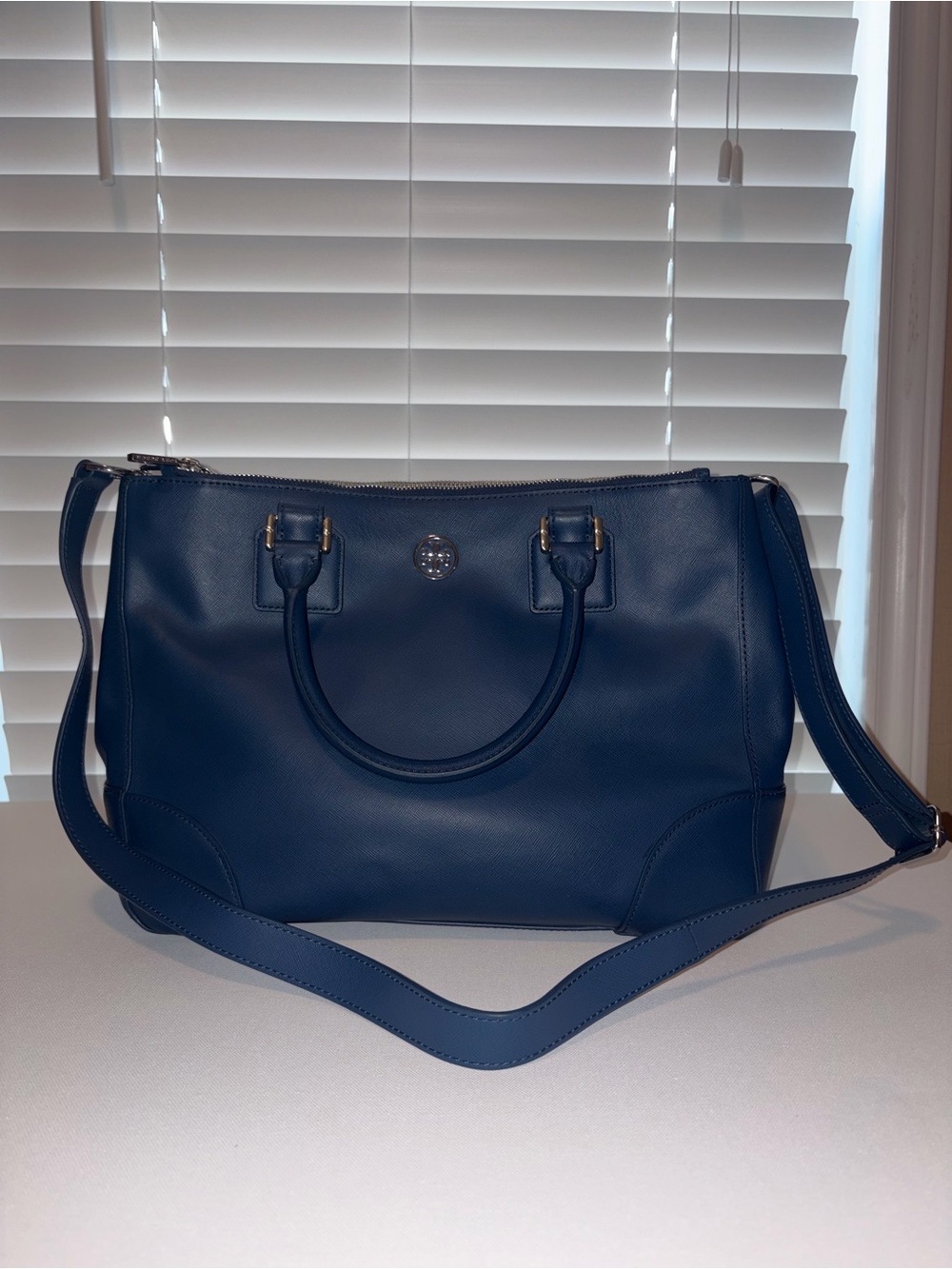 🦋 GORGEOUS Navy Tory Burch Robinson Double Zip Leather Tote 🦋
